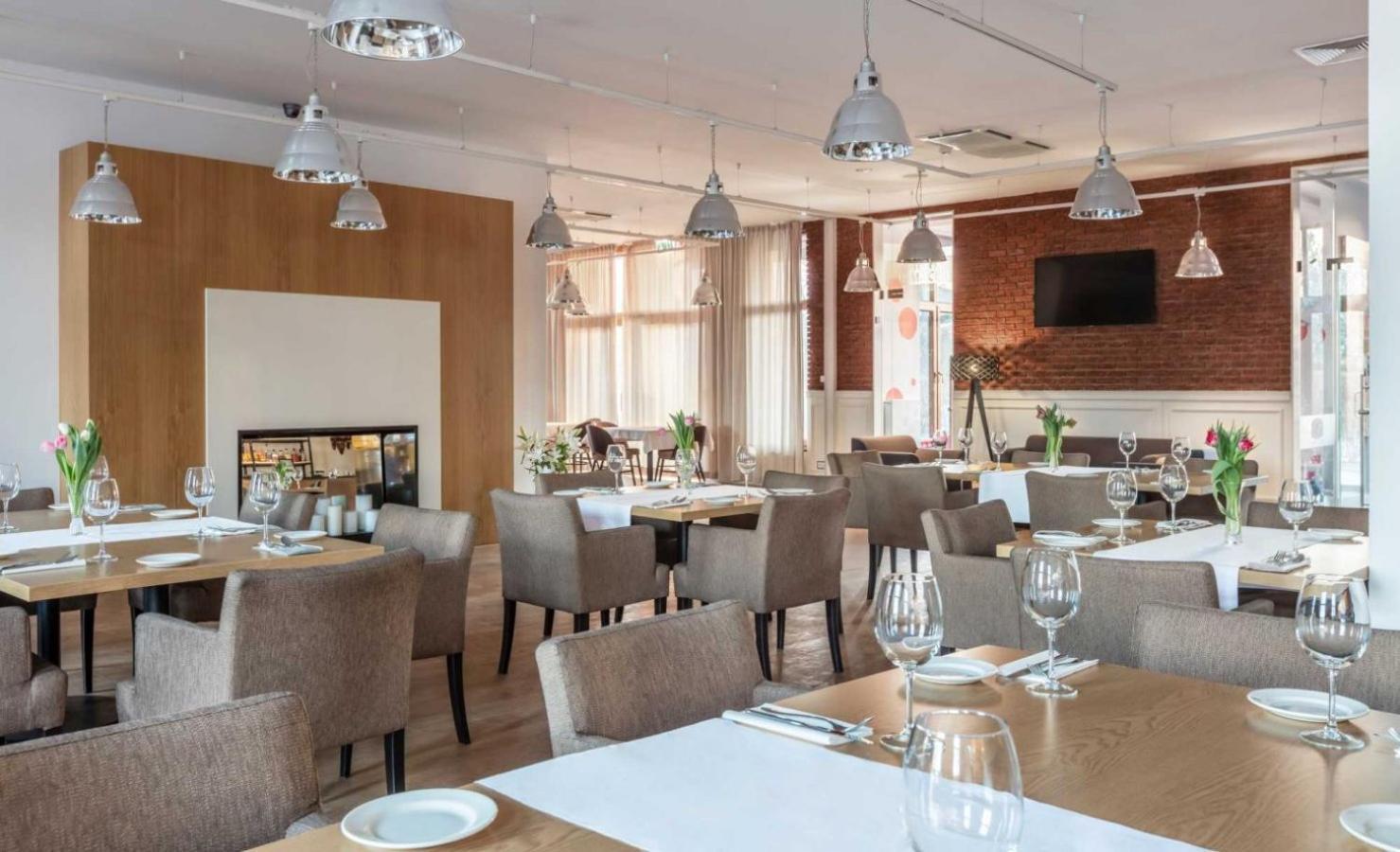 Mercure Wiazowna Brant ภายนอก รูปภาพ